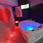 Bed and breakfast Living 3*