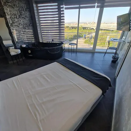Bed and breakfast Living 3*